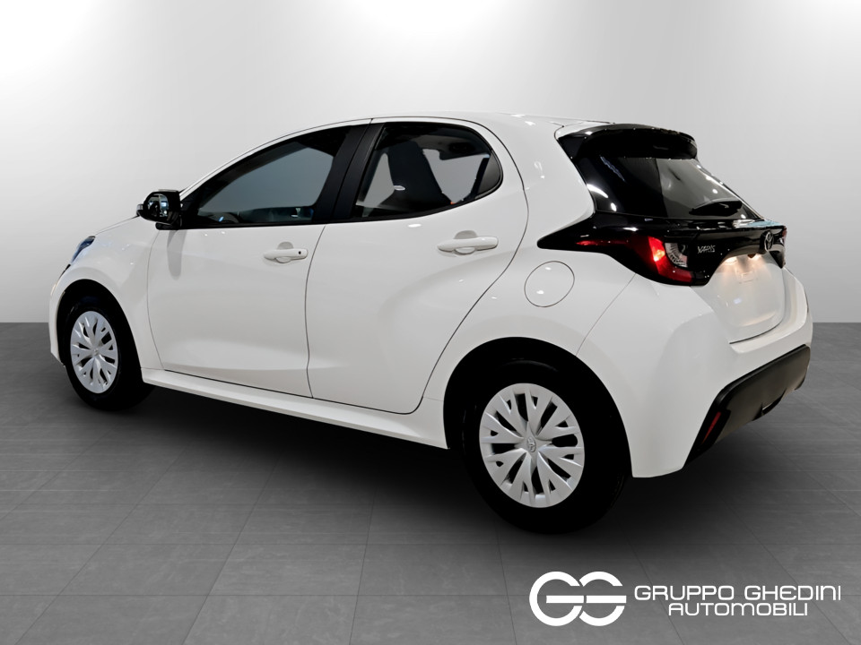 TOYOTA Yaris 1.5h Active Ibrida usato - 2