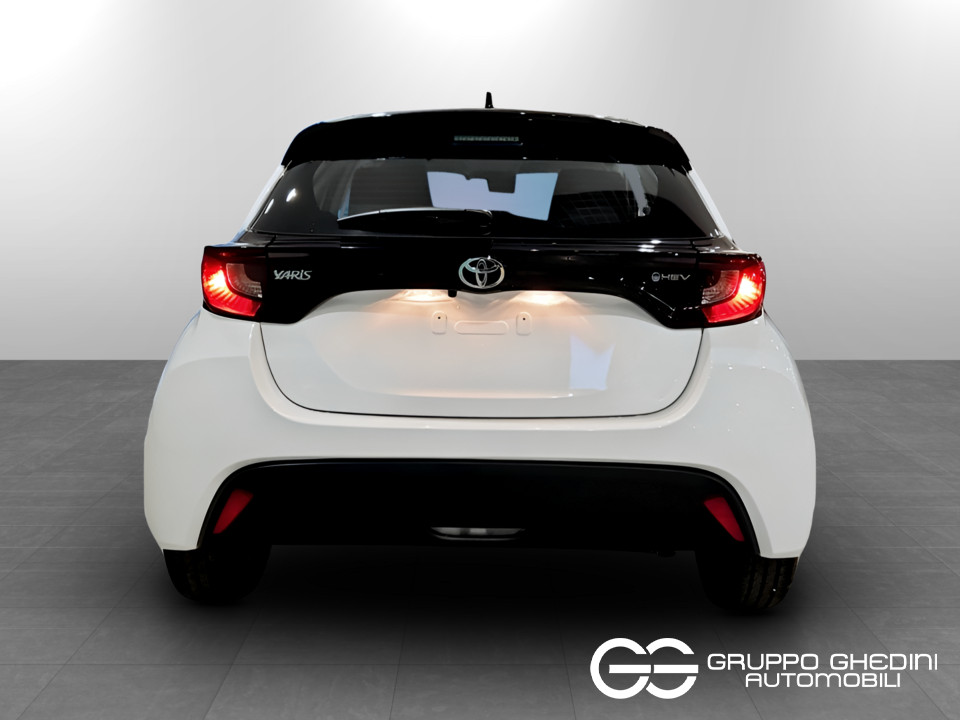 TOYOTA Yaris 1.5h Active Ibrida usato - 4