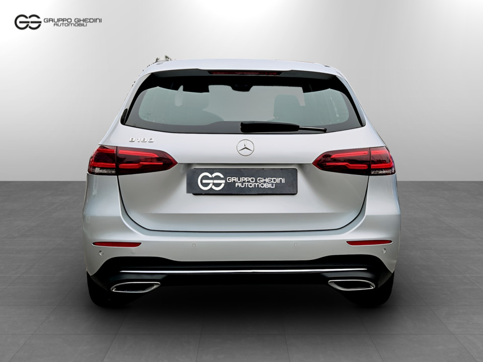 MERCEDES B 180 Premium auto Benzina Usato - 4