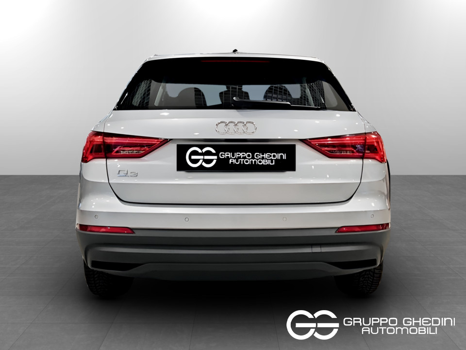 AUDI Q3 II 2018 Q3 35 2.0 tdi Business s-tronic usato - 4