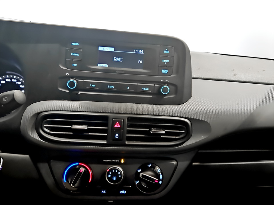 HYUNDAI i10 1.0 mpi Tech Connect Pack Benzina usato - 8