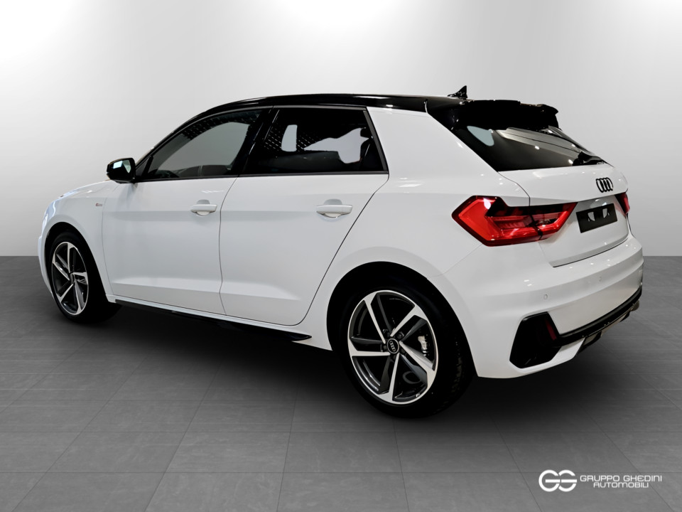 AUDI A1 SPORTBACK 30 1,0 tfsi 116cv Adrenalin Black Edition usato - 2