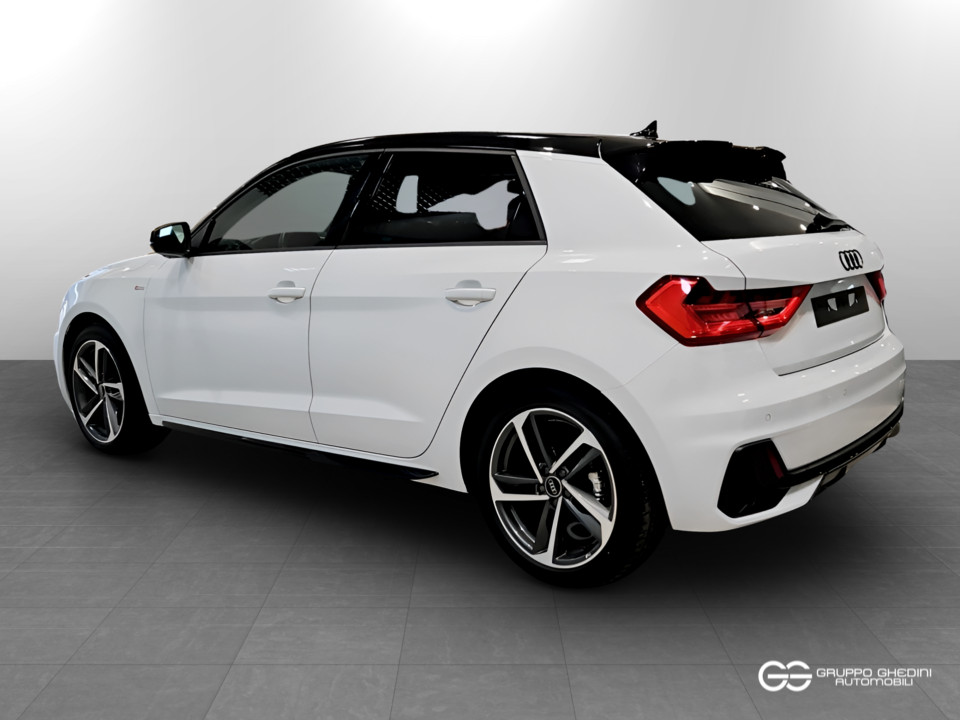 AUDI A1 SPORTBACK 30 1,0 tfsi 116cv Adrenalin Black Edition usato - 2