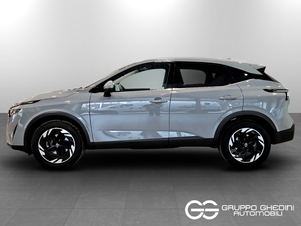 NISSAN Qashqai 1.3 mhev N-Connecta 2wd 158cv xtronic Ibrida usato - 1