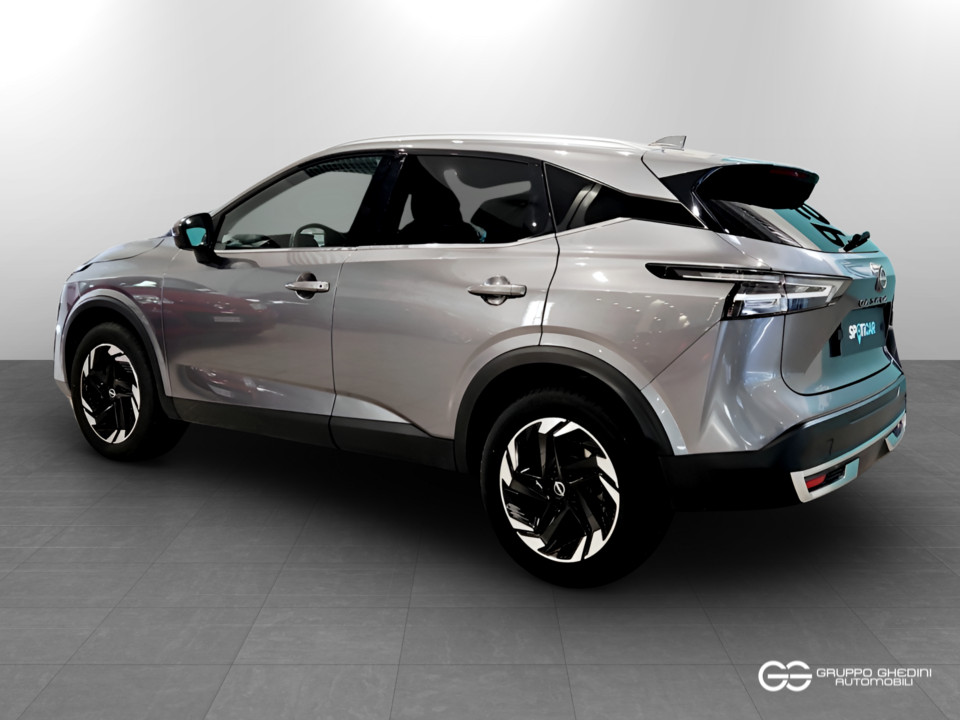 NISSAN Qashqai 1.3 mhev N-Connecta 2wd 140cv Ibrida usato - 2