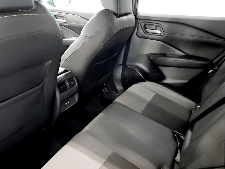 NISSAN Qashqai 1.3 mhev N-Connecta 2wd 140cv Ibrida usato - 11