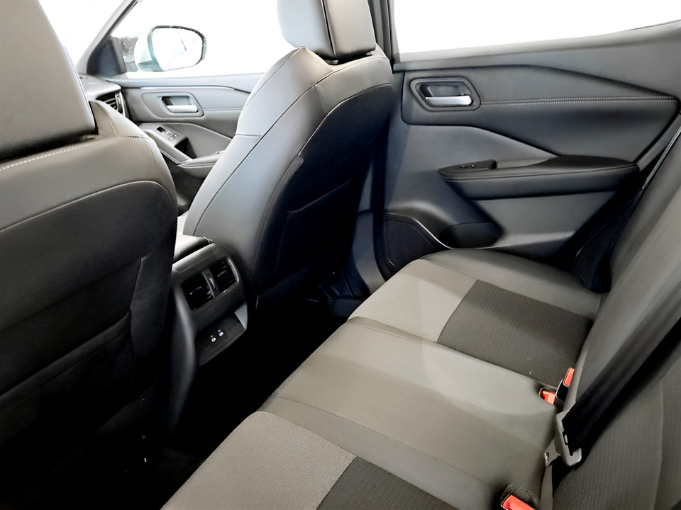 NISSAN Qashqai 1.3 mhev N-Connecta 2wd 140cv Ibrida usato - 11